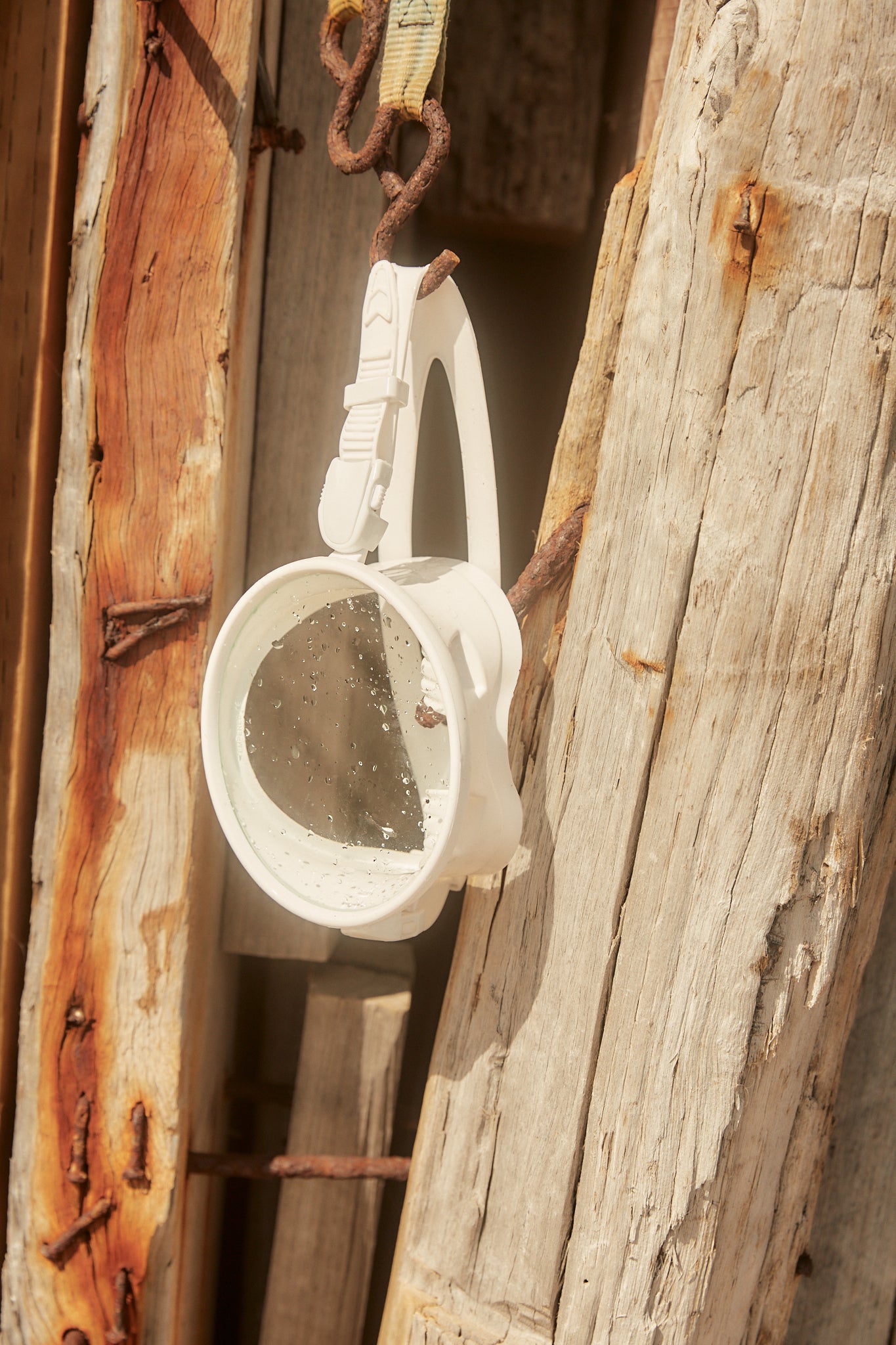 Vintage Dive Mask - White